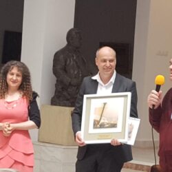 Premiul USR Filiala Dobrogea pentru PROZĂ, pe anul 2019, Diana Dobrița Bîlea, pentru romanul „Fântână în cer”, Constanța, 7 mai 2022.